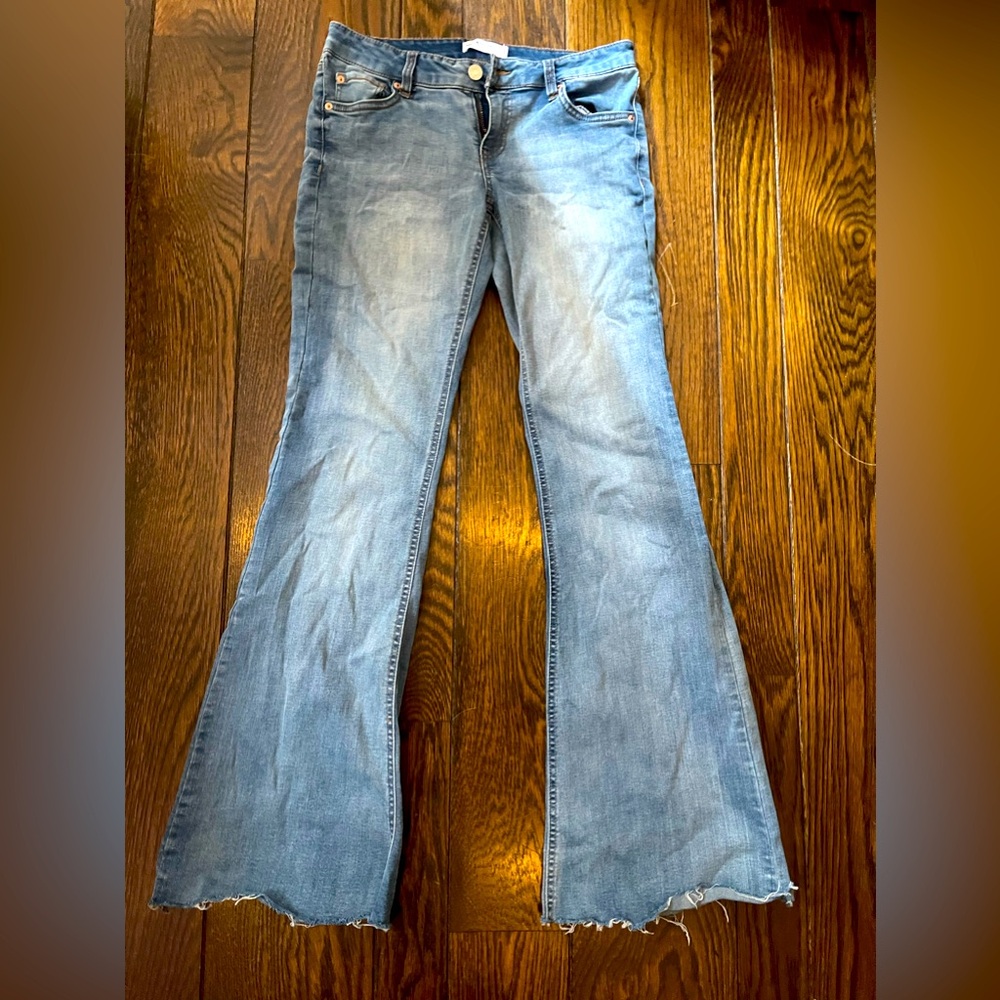 Garage Bell Bottom Jeans Size 26